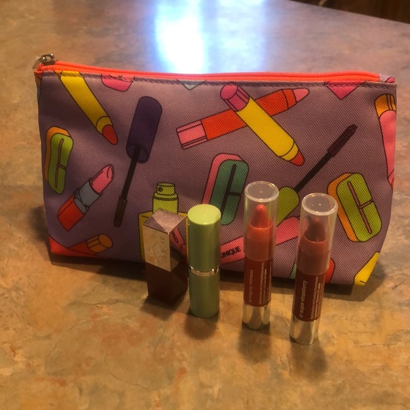 Clinique Other - NWT Clinique Cosmetic bag with lipsticks💋
